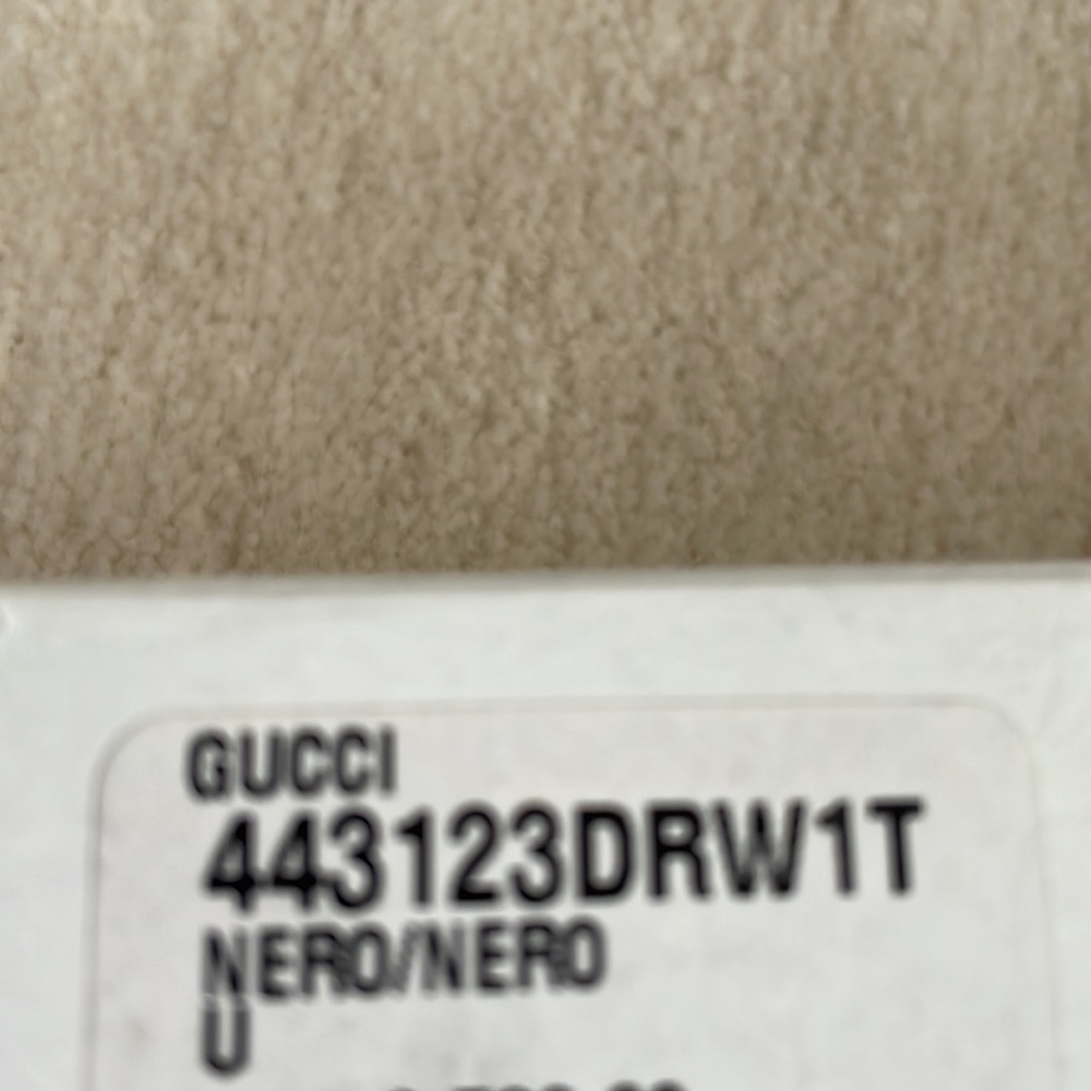 GUCCI MARMONT all around top zip wallet. - Picture 13 of 16